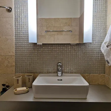 Moderne Et Confortable A Daire *